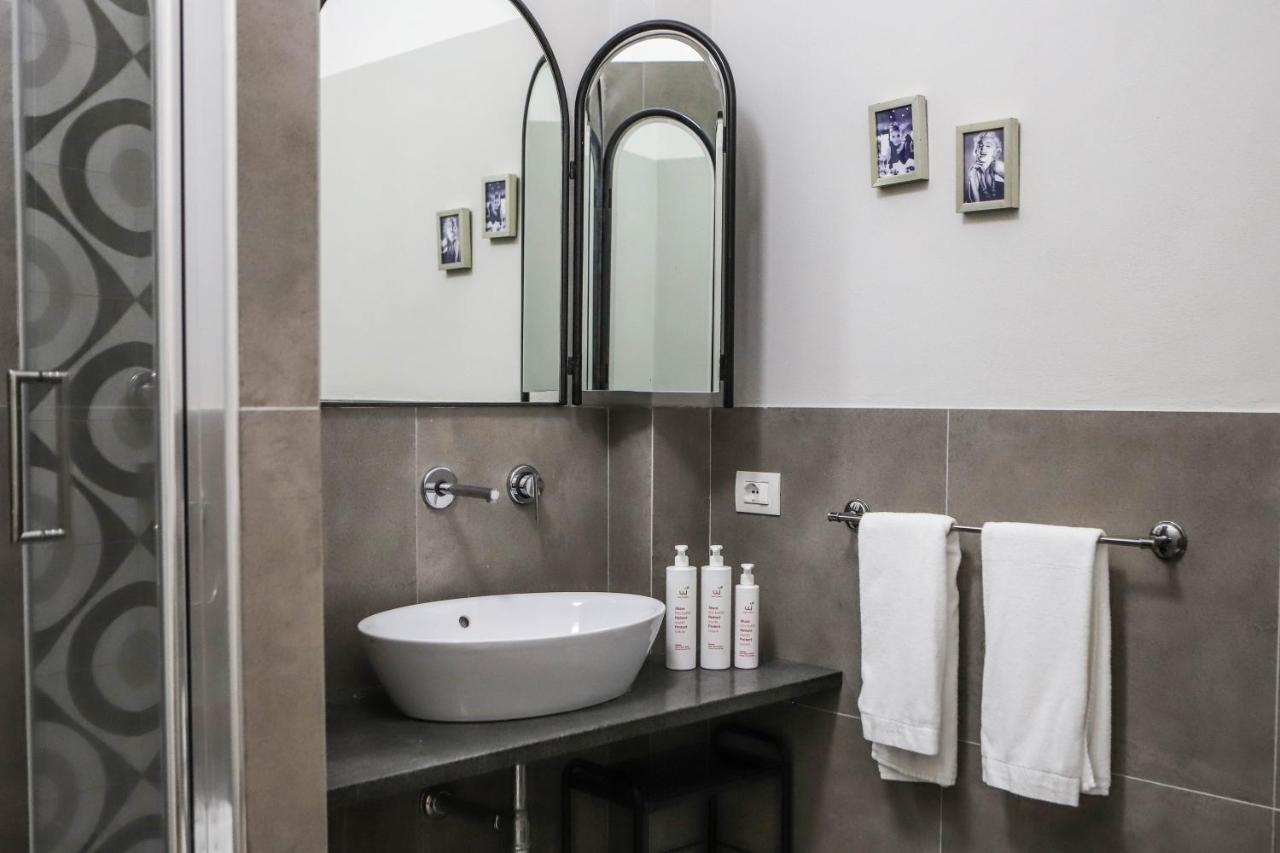 Appartement Il Loggiato By Wonderful Italy à Naples Extérieur photo